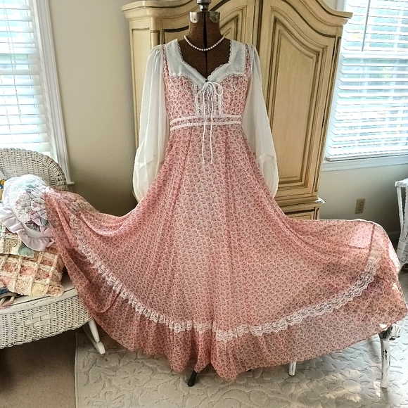 Gunne Sax Dresses & Skirts - RARE 70S COTTON PINK CALICO "GUNNE SAX" PRAIRIE !